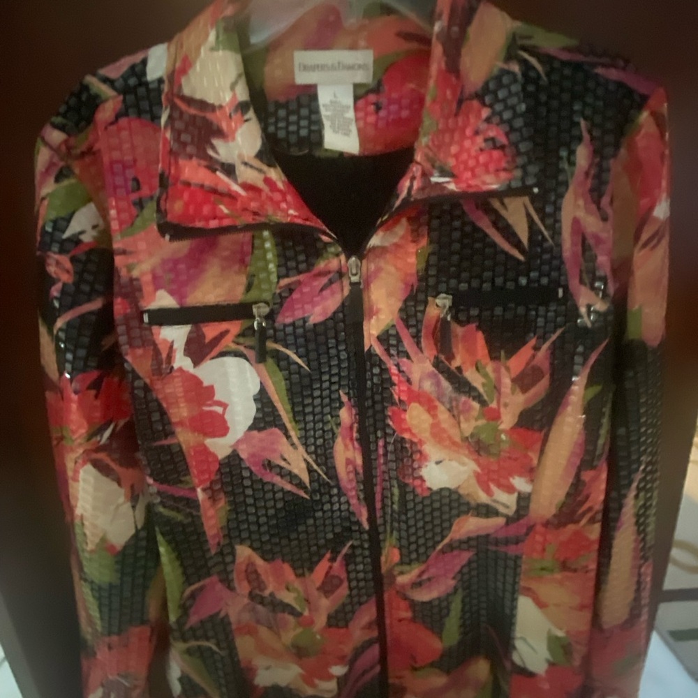 Draper’s & Damon’s floral jacket with zipper size Large